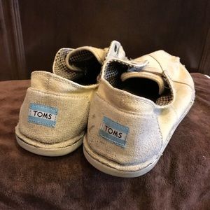 Toms Shoes - Men’s TOMS size 11 Toms Shoes - Men’s TOMS size 11